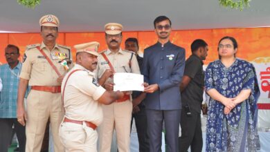 Bapatla Local News :77వ గణతంత్ర దినోత్సవ వేడుకల సందర్భంగా ఉత్తమ శక్తి టీం అధికారుల ఎంపిక Bapatla Local News