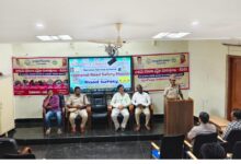 Bapatla Local News :సెల్ఫోన్ మాట్లాడుతూ వాహనాలు నడపడం అత్యంత ప్రమాదకరం– మోటారు వాహనాల తనిఖీ అధికారిణి ఎన్. ప్రసన్న కుమారి Bapatla Local News